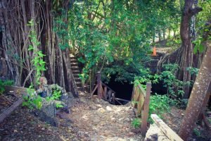 Camino a la Cueva de Morgan, Colombia