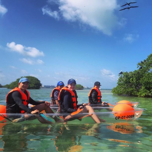 Manglares en Kayak Transparente en San Andrés Islas