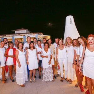 Ropa Blanca en Noche Blanca San Andrés Islas Colombia